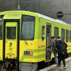 芸備線：備後落合駅「Rail is BATON」